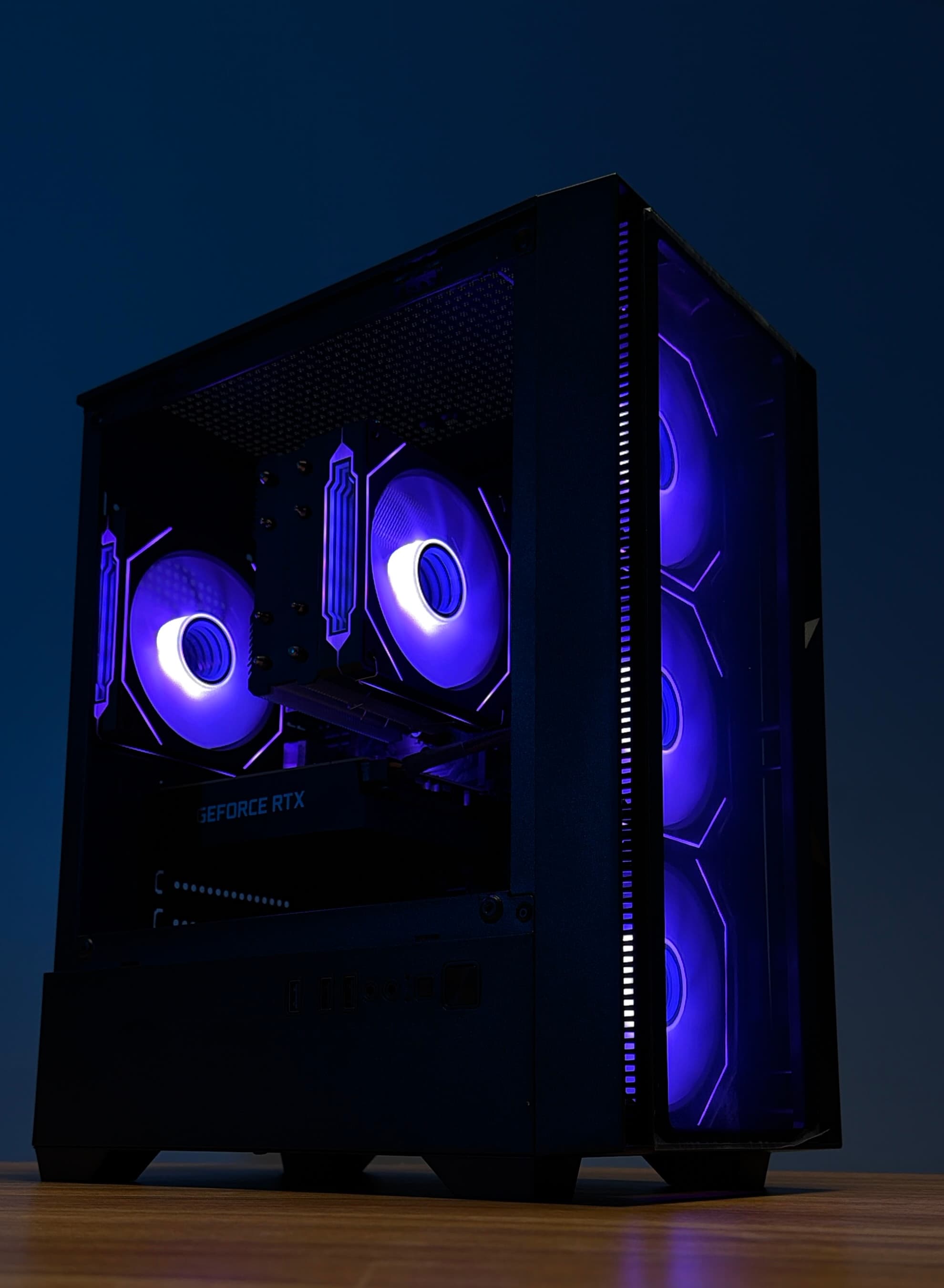 Sephora Systems Gaming Series — tower with blue side LEDs