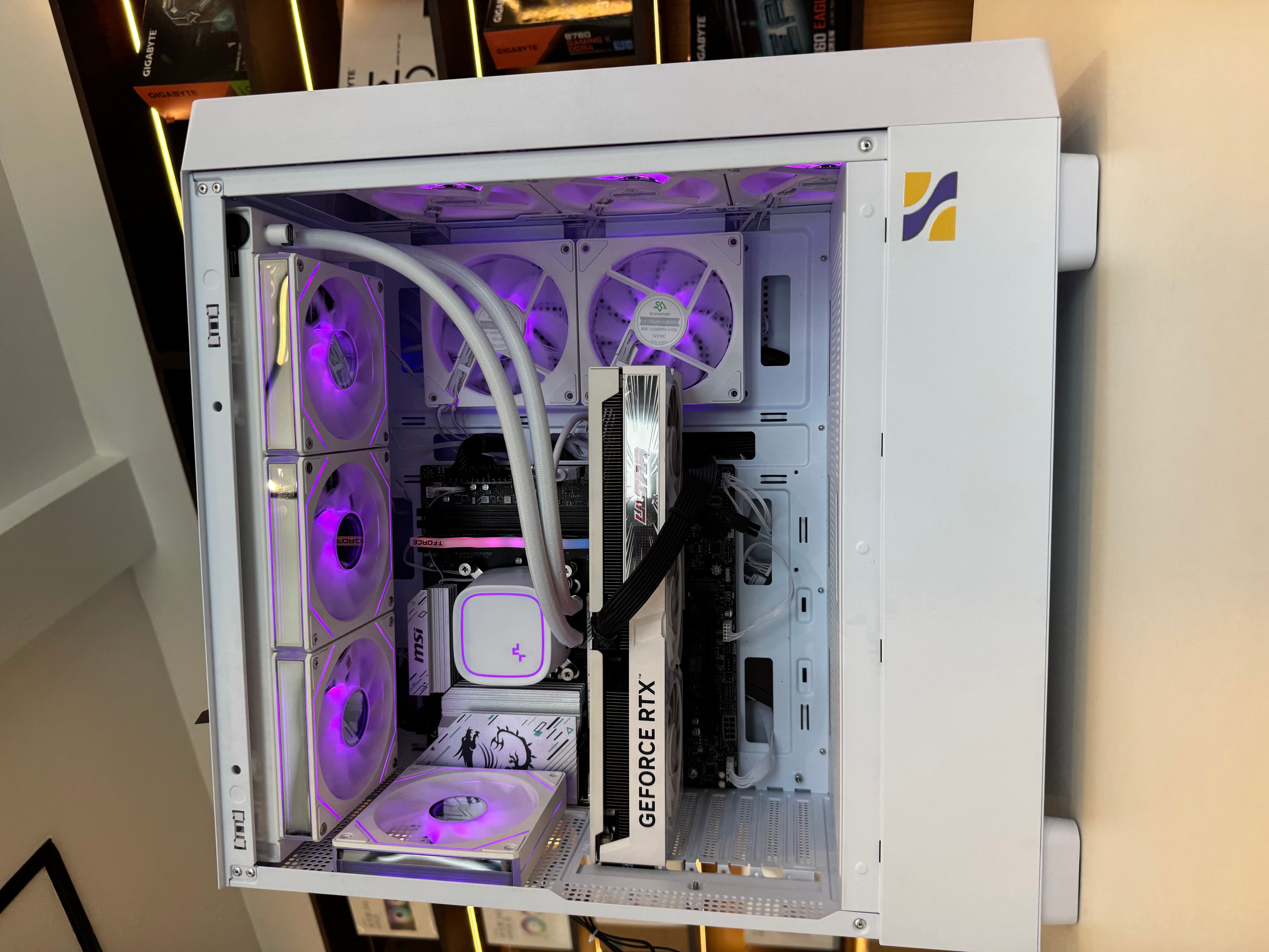 Creator 4060 Ti — additional angle